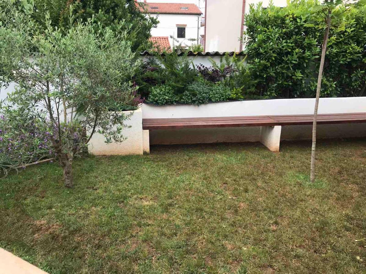 Apartmani Nena I Ilka Pula Exterior photo